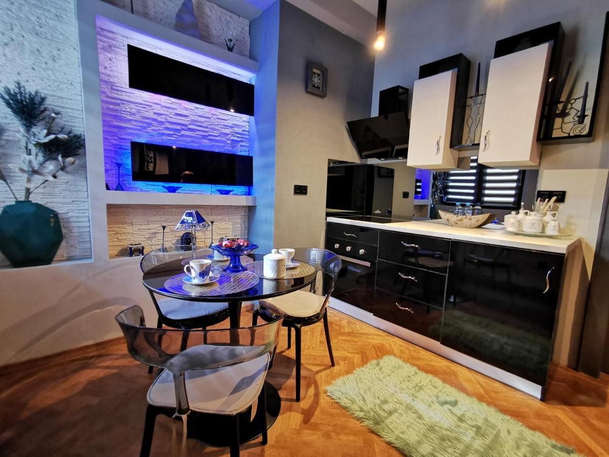 Crystal Central Apartment Brasov Exterior photo